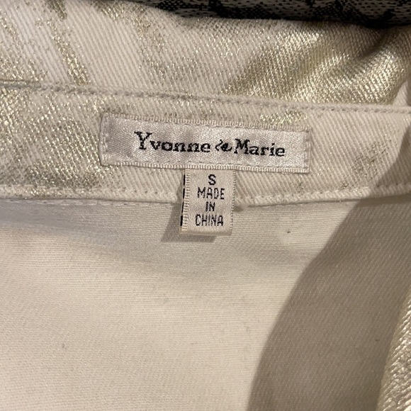 😎 Cool & Fun | White & Gold Jean Jacket 😎 - Picture 9 of 12